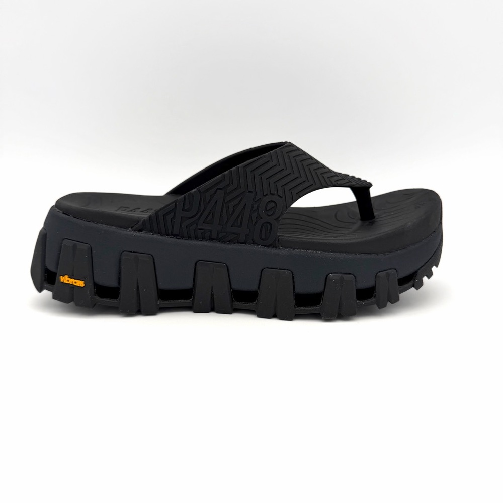 NWT NIB P448 x Vibram Bondi Tux/Black Women's Sandals Flip Flops 39 8.5 Shoes - Picture 4 of 8
